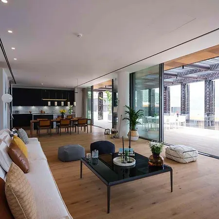 Kempinski Barbaros Residences Hotel *